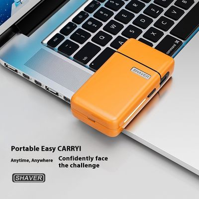 آلة حلاقة كهربائية صغيرة محمولة مع وقت شحن 1.5 ساعة قطع غيار مجانية وغطاء بلاستيكي للرجال