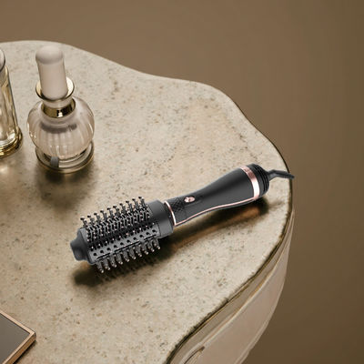 1200W تيتانيوم مجفف الهواء الفرشاة مع 3 مستويات درجة الحرارة وضمان لمدة عام واحد للتصميم الخالي من القشرة