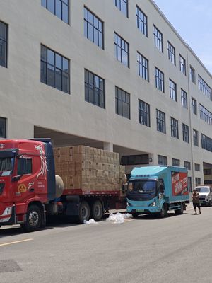 أداة تجعيد الشعر بتقنية الأيونات المزدوجة مع شاشة LED و 4 مستويات حرارة لجميع أنواع الشعر